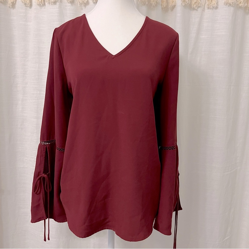 RO & DE Bell Sleeve Blouse